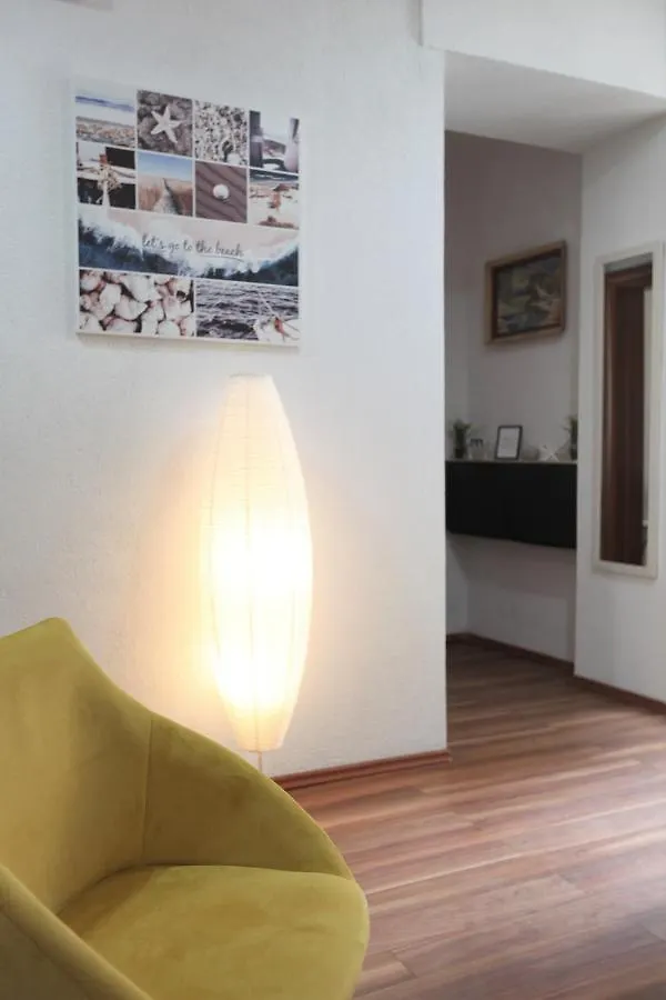 Apartment In A Stone Building By The Adriatic Sea Kaštela