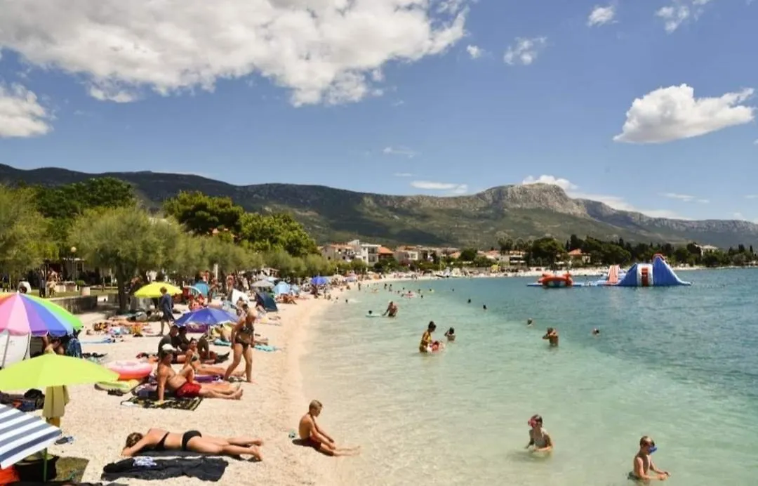 Apartment In A Stone Building By The Adriatic Sea Kaštela 0*,  Croacia
